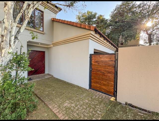 4 BEDROOM HOUSE FOR SALE IN IRENE VIEW ESTATE